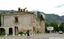 V Mostaru najdete spoustu budov, které vypadají jako memento lidkého počínání. Vedle nich už ale běží normální život.