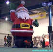 Santa Claus byl ohromnou atrakcí pro děti. V hale stáli hned dva!